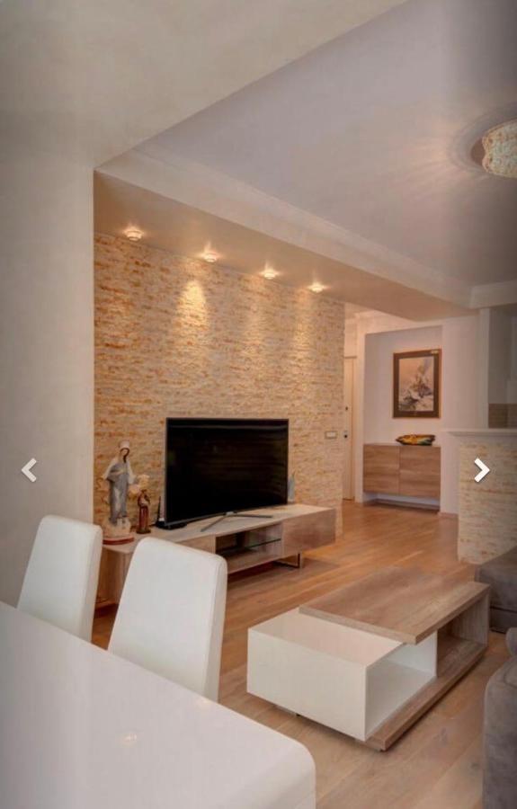 דירות Przno Apartman White Star מראה חיצוני תמונה