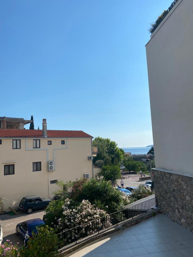 דירות Przno Apartman White Star מראה חיצוני תמונה